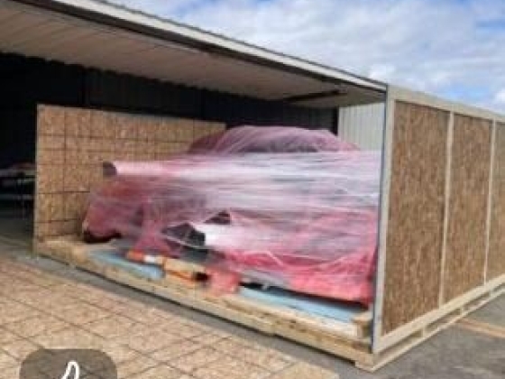 custom crating and logistics
