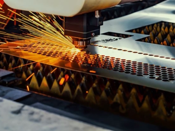 MANUFACTURING & INDUSTRY